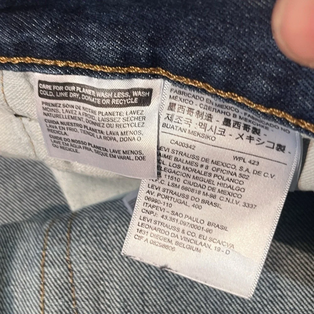 Levis 501‎ Jeans Mens 32x30 Blue Button Fly Denim Pants Classic Wash 100% Cotton
